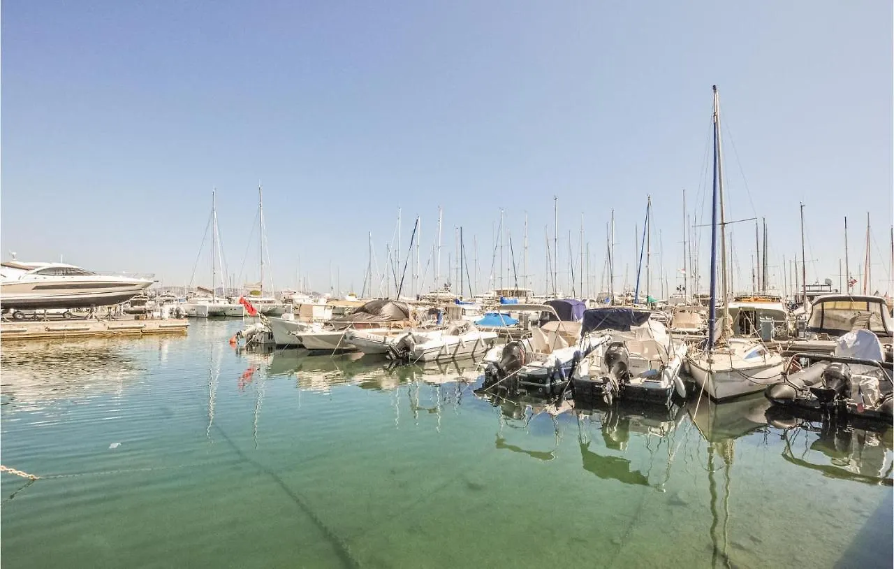 Amazing Apartment In Mandelieu-La-Napoule