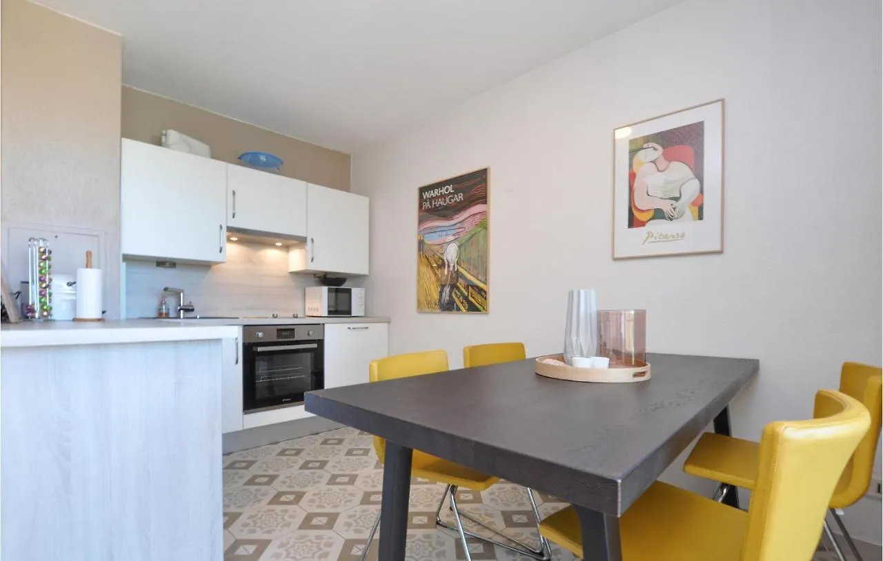 Amazing Apartment In Mandelieu-La-Napoule