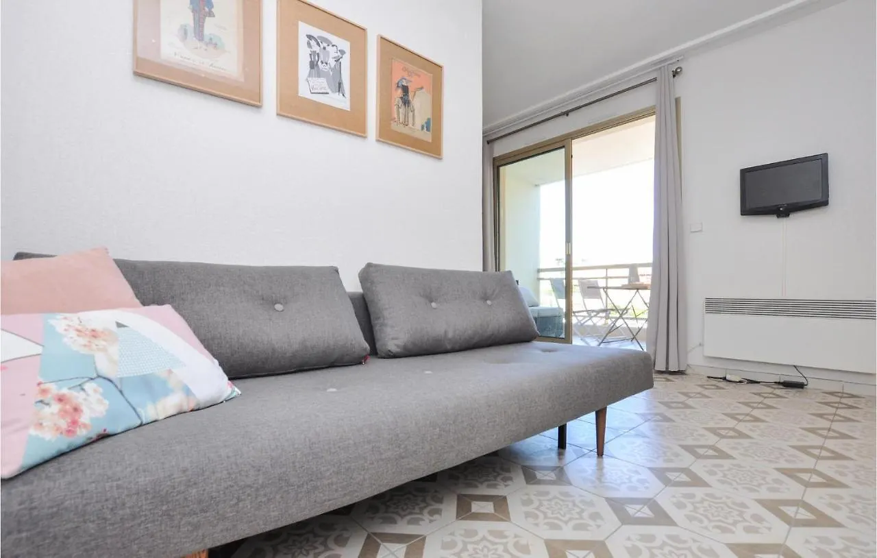 Amazing Apartment In Mandelieu-La-Napoule location